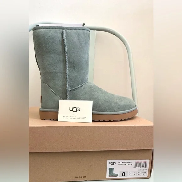 NWT UGG Classic II Boots W8 in Sea Green - Picture 7 of 7